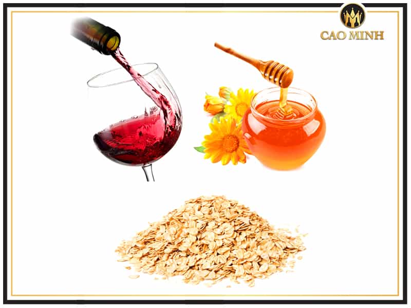 Hỗn hợp rượu vang, mật ong, yến mạch giúp phòng ngừa, làm giảm nếp nhăn trên da mặt hiệu quả 