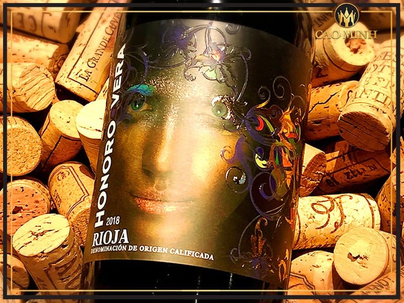 Cảm nhận hương vị tinh tế của chai vang Honoro Vera Rioja