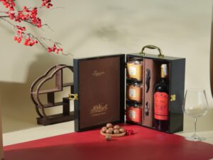 Hộp quà Tết các loại hạt  gửi gắm lời chúc sức khỏe tới người nhận 