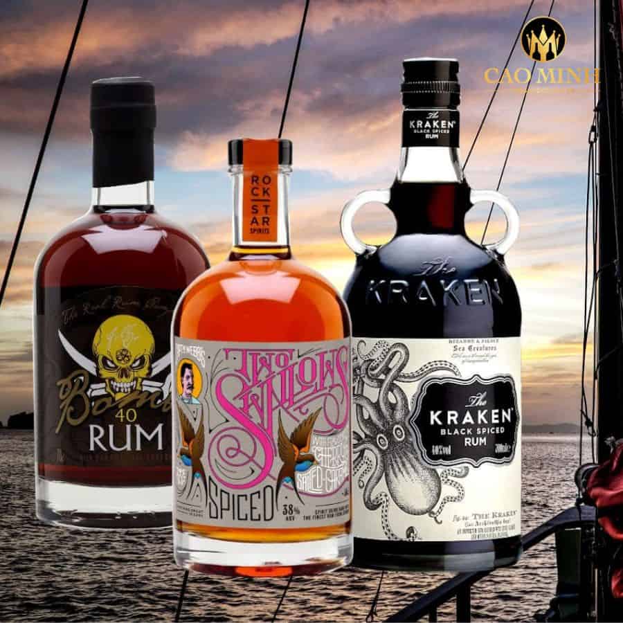 Spiced Rum được thêm một số loại gia vị như hương thảo, tiêu, quế…