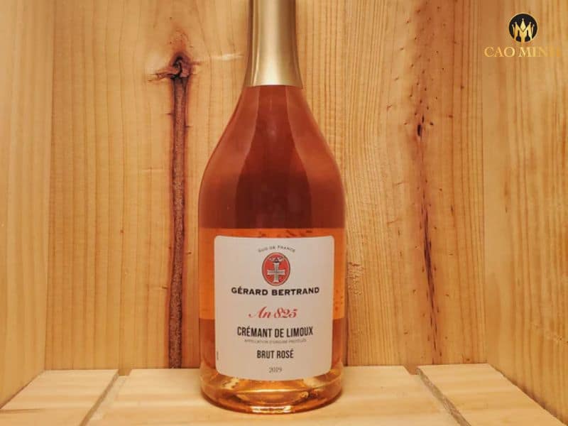 Nếm thử hương vị tuyệt vời của chai rượu vang Gerard Bertrand Heritage Cremant de Limoux Brut Rose