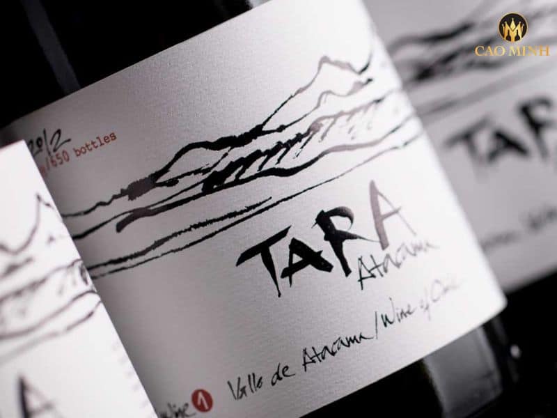 Nếm thử hương vị tuyệt vời của chai rượu vang Tara Atacama Syrah