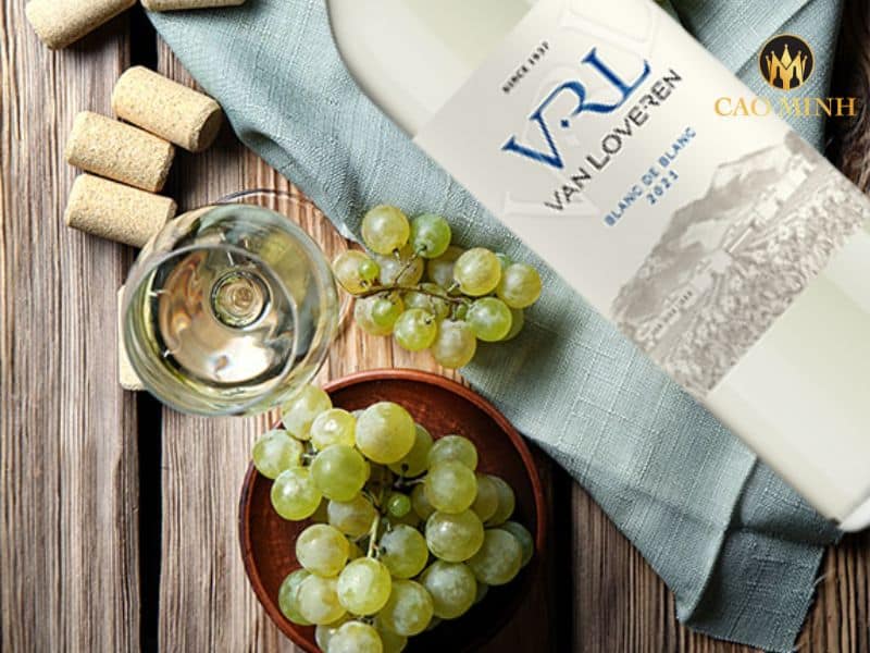 Nếm thử hương vị tuyệt vời của chai rượu vang Van Loveren Blanc de Blanc