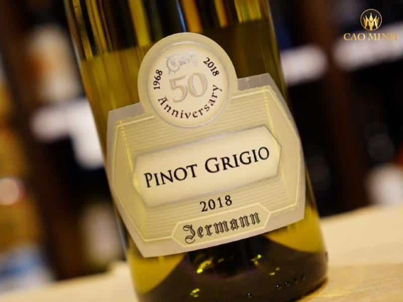 Nếm thử rượu vang Ý Jermann Pinot Grigio