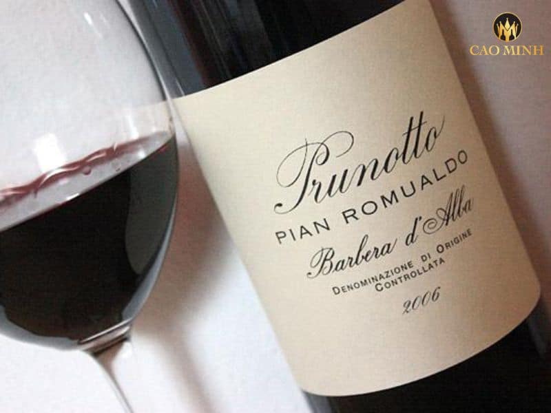 Nếm thử hương vị tuyệt vời của chai rượu vang Prunotto Pian Romualdo Barbera d'Alba
