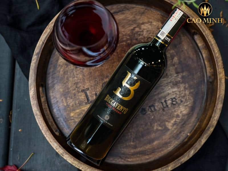 Beccavento Vino Rosso - Chai vang đỏ đặc biệt mà nhà làm vang mang đến cho người thưởng thức