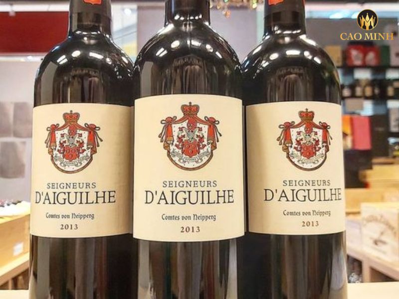 Nếm thử hương vị tuyệt vời của chai rượu vang Seigneur D'Aiguilhe