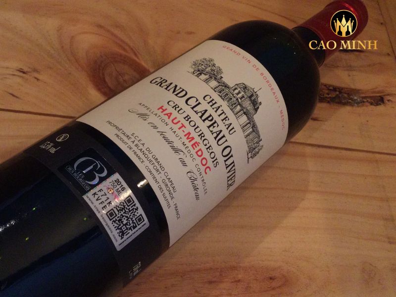 rượu vang Pháp Chateau Grand Clapeau Olivier Cru Bourgeois 2019