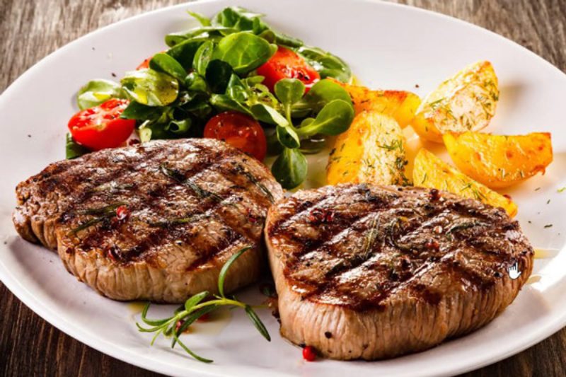 Gợi ý một số mẹo để món bò bít tết sốt rượu vang ngon hơn