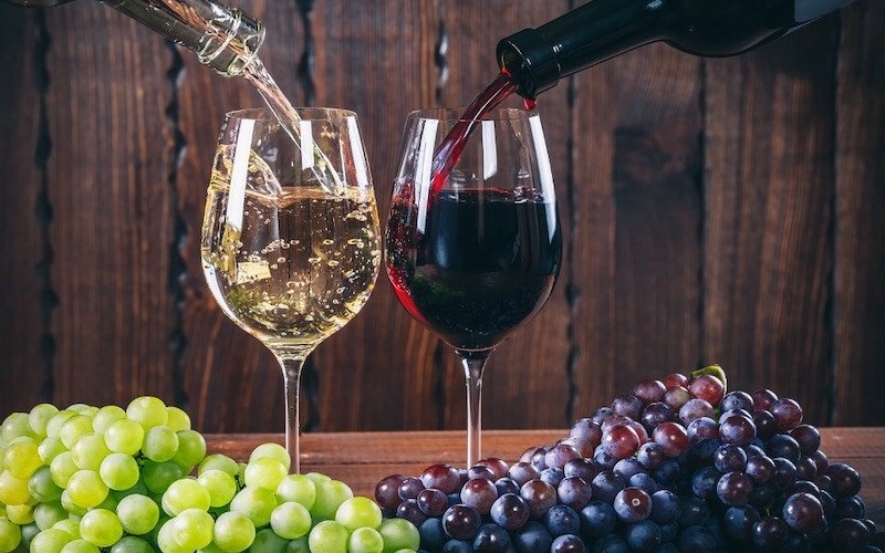 Hạn sử dụng của những chai rượu vang chưa mở phụ thuộc vào các loại vang