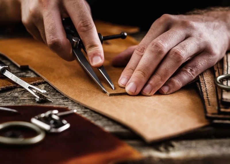 Món quà này bền bỉ với thời gian, không đụng hàng và mang đậm dấu ấn cá nhân