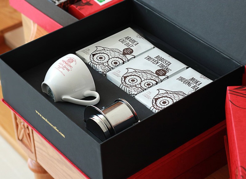 Món quà gần gũi, thiết thực và đầy hương vị dành cho những ai có thói quen thưởng thức cà phê mỗi sáng