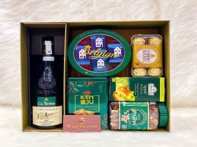 Giỏ quà tết màu xanh 2026: Trao hy vọng, gửi bình an