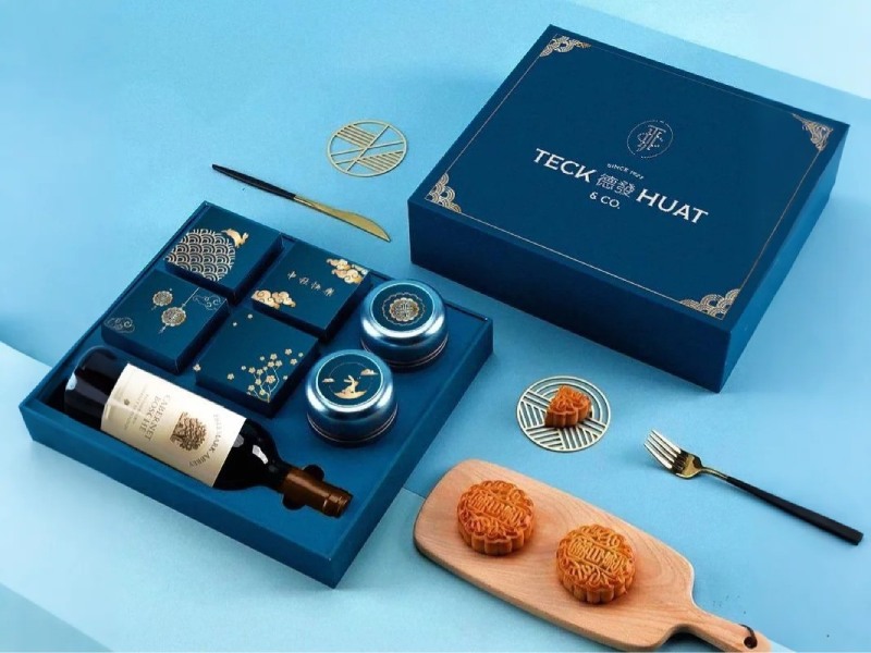 Set quà này tập trung vào hương vị ngọt ngào, ấm cúng