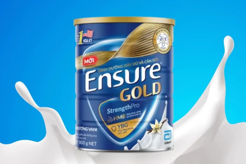 Sữa công thức cho người già giúp bổ sung canxi, vitamin và các dưỡng chất thiết yếu 