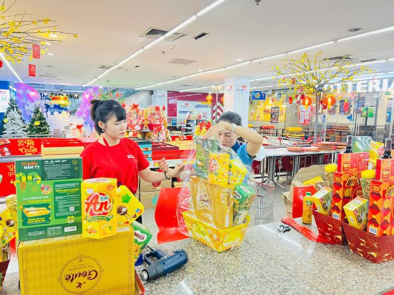 Gian hàng OCOP Vĩnh Phúc món quà Tết của mình mang đậm bản sắc địa phương