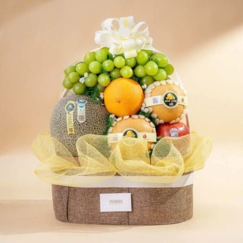 Màu sắc rực rỡ của trái cây tươi mang đến sinh khí cho ngày Tết