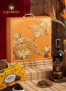 Hộp Quà Tết Khổng Tước Nghinh Xuân