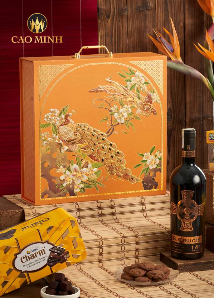 Hộp Quà Tết Khổng Tước Nghinh Xuân