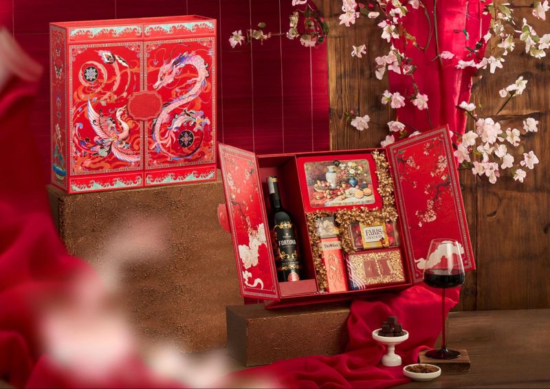 Long - Phụng sum vầy là biểu tượng đỉnh cao của sự quyền uy, hạnh phúc viên mãn