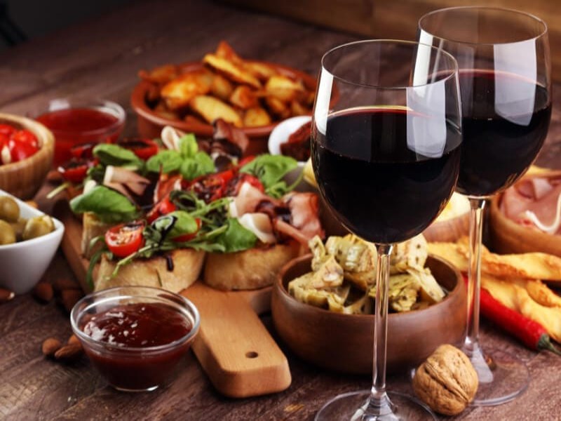 Tierra Secreta Special Reserve Pinot Noir đòi hỏi sự tinh tế và am hiểu từ người yêu vang